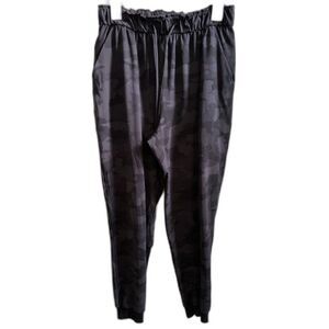Lululemon Keep Moving High Rise Jogger Pants 8 Camo Gray Luxtreme W5DBDS 7/8